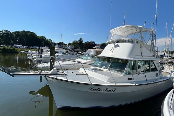 Leslie Ann 35ft Henriques Yacht For Sale