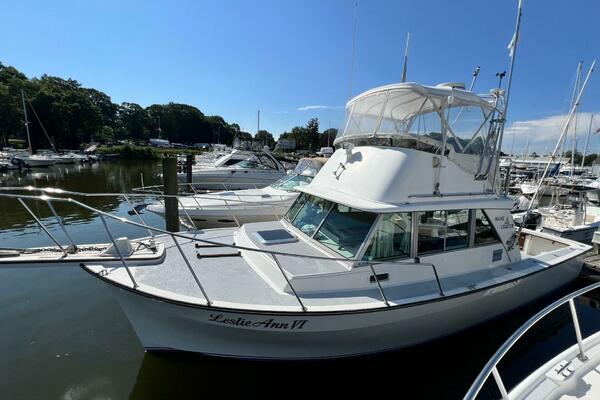 Leslie Ann 35ft Henriques Yacht For Sale