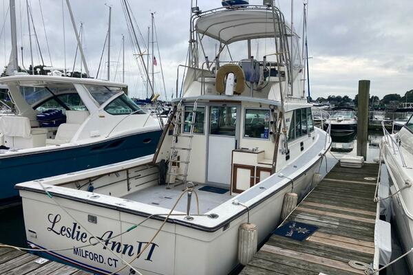 Leslie Ann 35ft Henriques Yacht For Sale