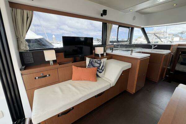 Jeanneau  Yacht For Sale