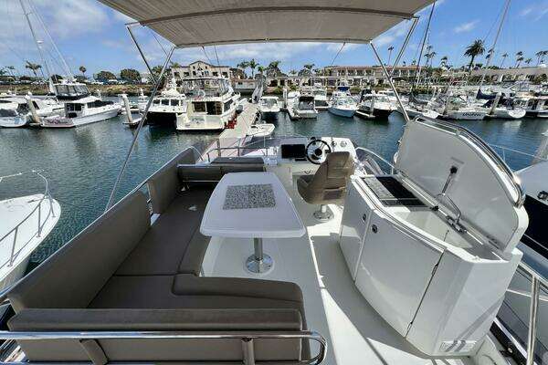Jeanneau  Yacht For Sale