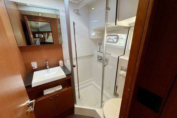 Jeanneau  Yacht For Sale
