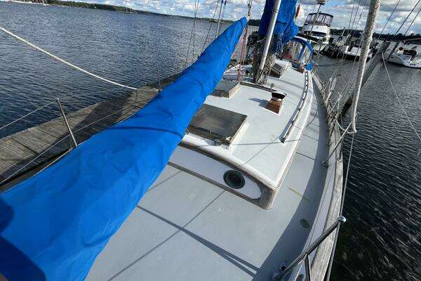 Photo of the 1982 Tayana Tayana 37 "Sans Souci"