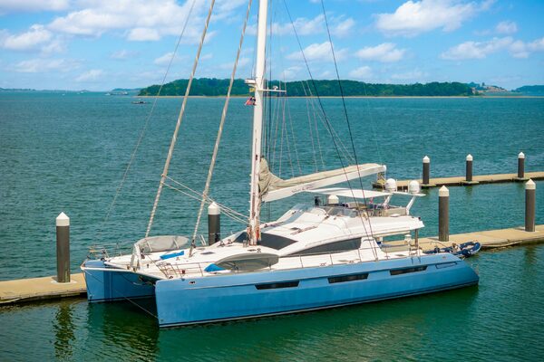 75ft Privilege Yacht For Sale 75ft Privilege Yacht For Sale