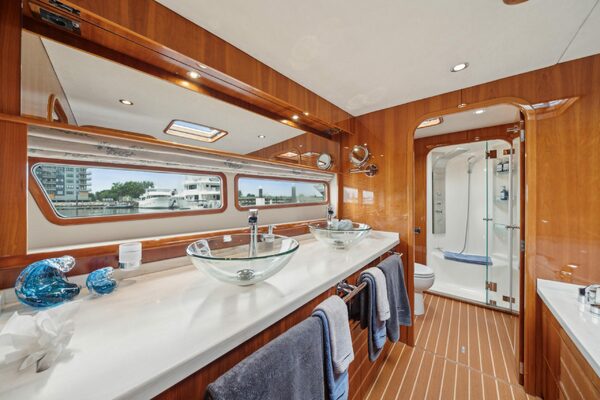 75ft Privilege Yacht For Sale 75ft Privilege Yacht For Sale