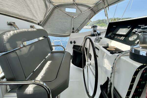 Privilege 515 Yacht For Sale