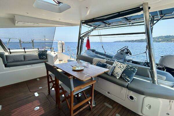 Privilege 515 Yacht For Sale