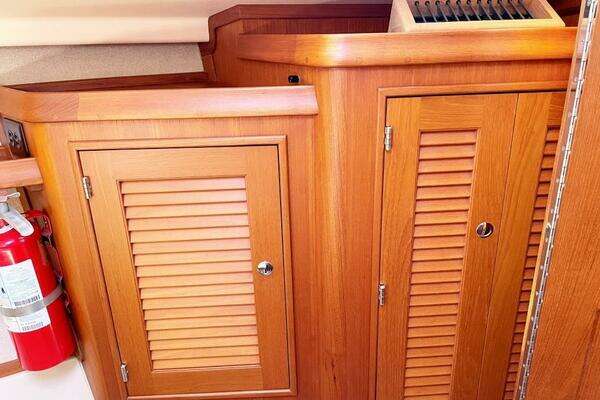 Island Packet 370 Yacht For Sale