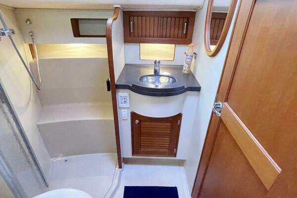 Island Packet 370 Yacht For Sale