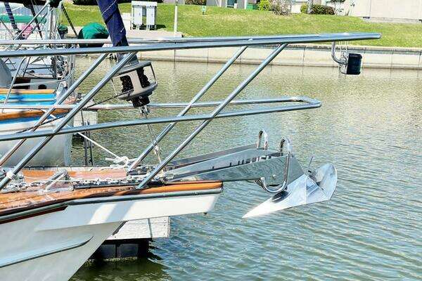 Island Packet 370 Yacht For Sale