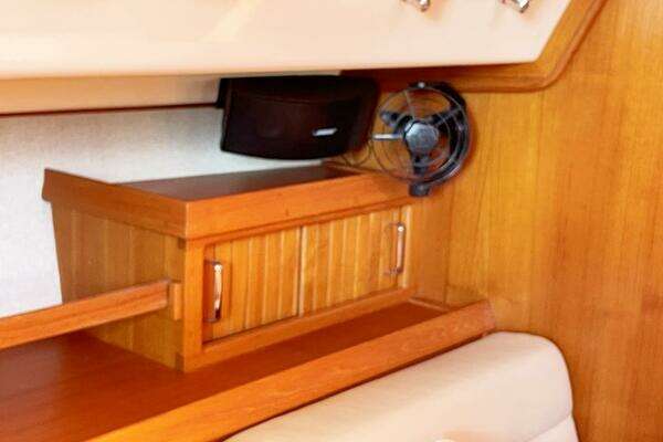 Island Packet 370 Yacht For Sale
