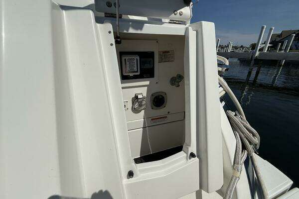 Cruisers Yachts Cantius Yacht For Sale