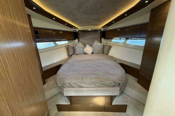 Cruisers Yachts Cantius Yacht For Sale
