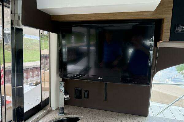 Cruisers Yachts Cantius Yacht For Sale