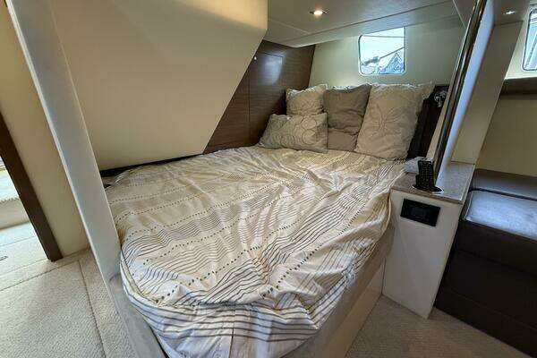 Cruisers Yachts Cantius Yacht For Sale
