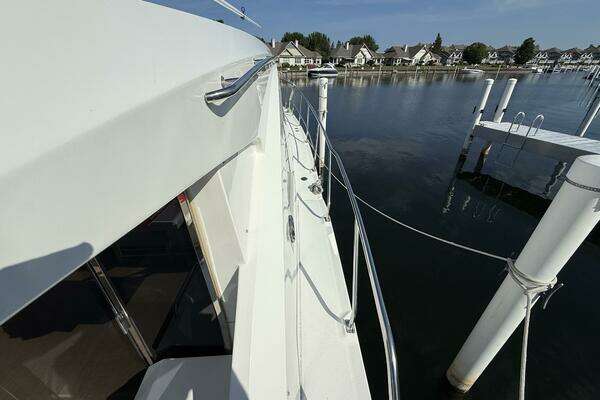 Cruisers Yachts Cantius Yacht For Sale