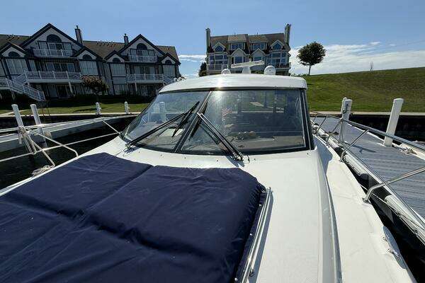 Cruisers Yachts Cantius Yacht For Sale