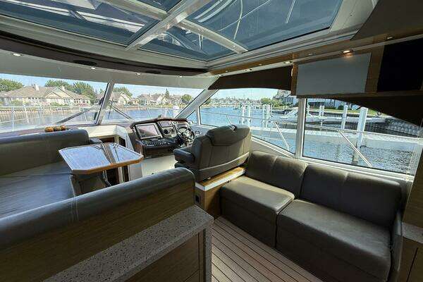 Cruisers Yachts Cantius Yacht For Sale