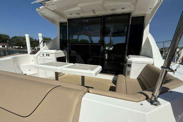 Cruisers Yachts Cantius Yacht For Sale