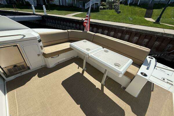 Cruisers Yachts Cantius Yacht For Sale