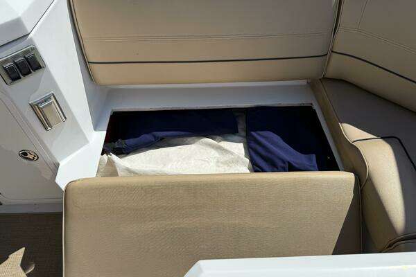 Cruisers Yachts Cantius Yacht For Sale