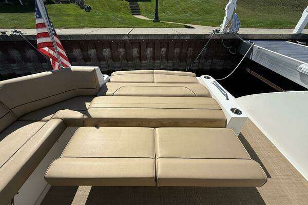 Cruisers Yachts Cantius Yacht For Sale