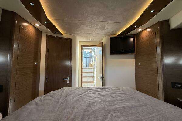 Cruisers Yachts Cantius Yacht For Sale
