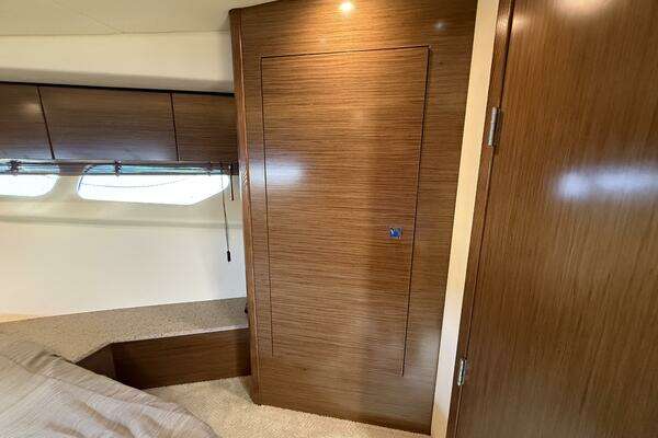 Cruisers Yachts Cantius Yacht For Sale