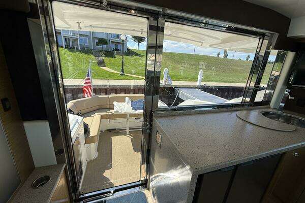 Cruisers Yachts Cantius Yacht For Sale