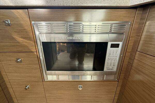 Cruisers Yachts Cantius Yacht For Sale