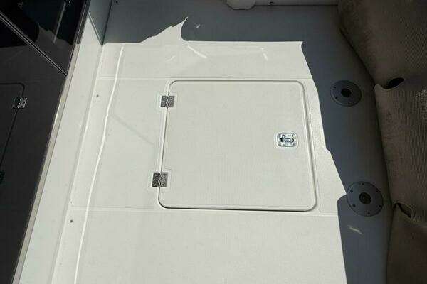 Cruisers Yachts Cantius Yacht For Sale