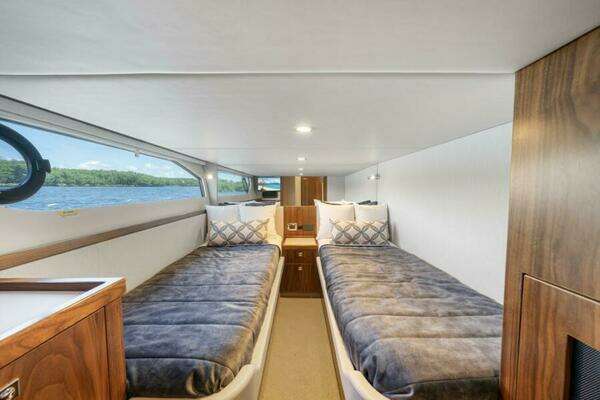 Riviera 46 Sports Motor Yacht Yacht For Sale