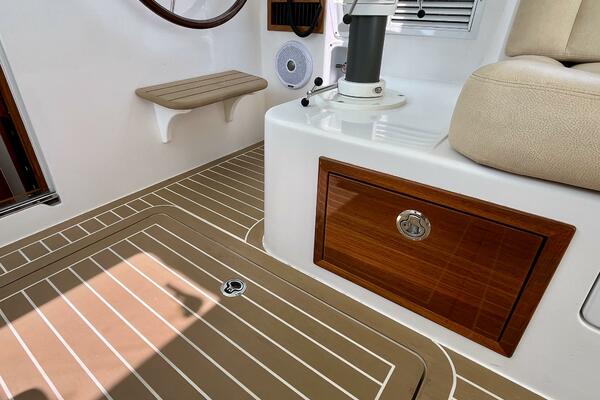 Waterlee 35ft MJM Yacht For Sale