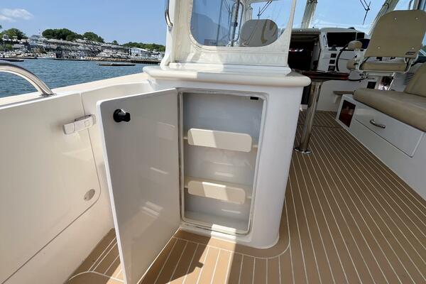 Waterlee 35ft MJM Yacht For Sale