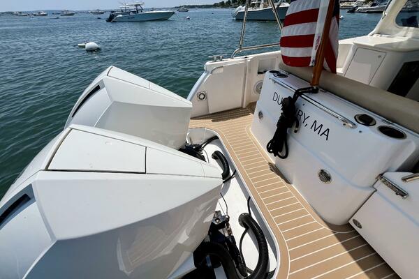 Waterlee 35ft MJM Yacht For Sale