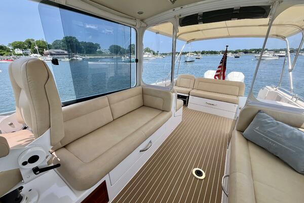 Waterlee 35ft MJM Yacht For Sale