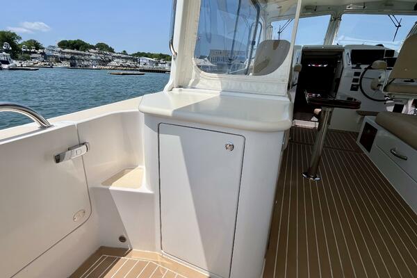 Waterlee 35ft MJM Yacht For Sale