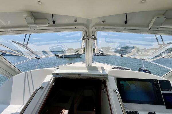 Waterlee 35ft MJM Yacht For Sale