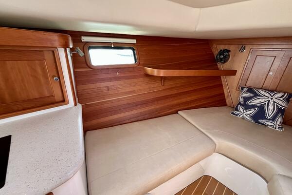 Waterlee 35ft MJM Yacht For Sale