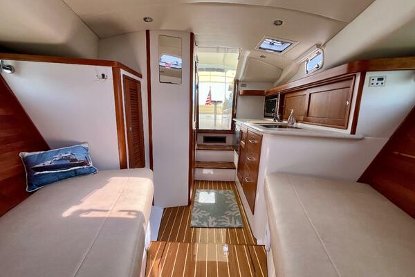 Waterlee 35ft MJM Yacht For Sale