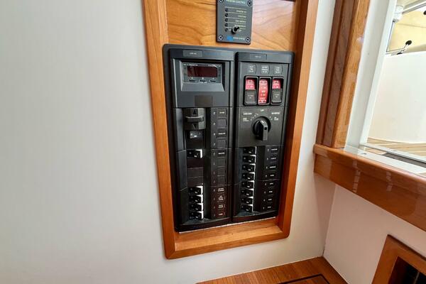 Waterlee 35ft MJM Yacht For Sale