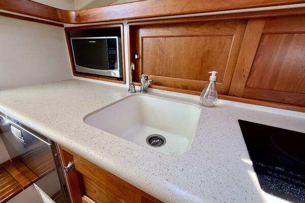 Waterlee 35ft MJM Yacht For Sale