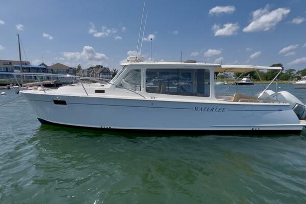 Waterlee 35ft MJM Yacht For Sale