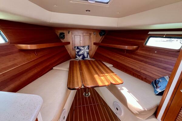 Waterlee 35ft MJM Yacht For Sale