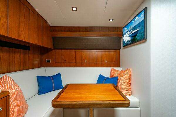 Hatteras GT45X Yacht For Sale