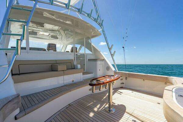 Hatteras GT45X Yacht For Sale