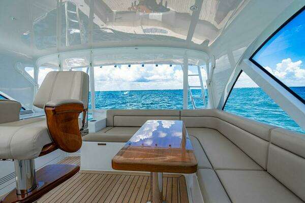Hatteras GT45X Yacht For Sale