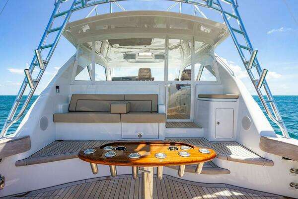Hatteras GT45X Yacht For Sale