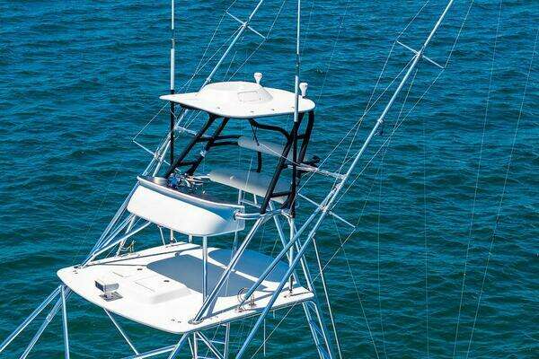 Hatteras GT45X Yacht For Sale