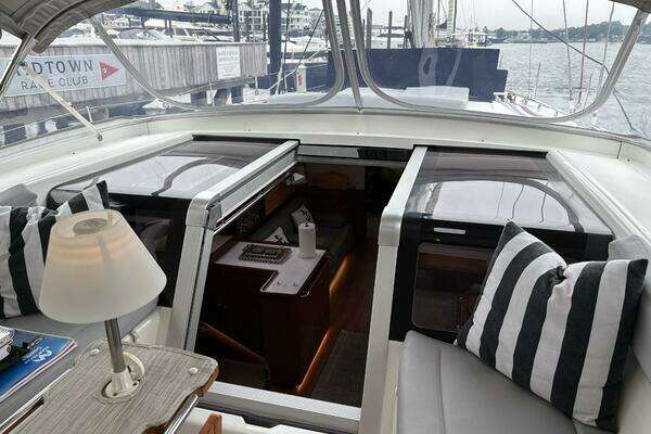 Beneteau Oceanis 58 Yacht For Sale